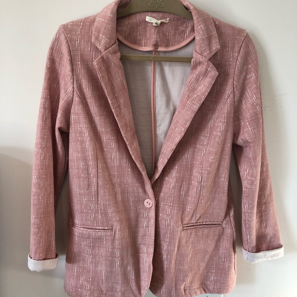 Pink linen blazer